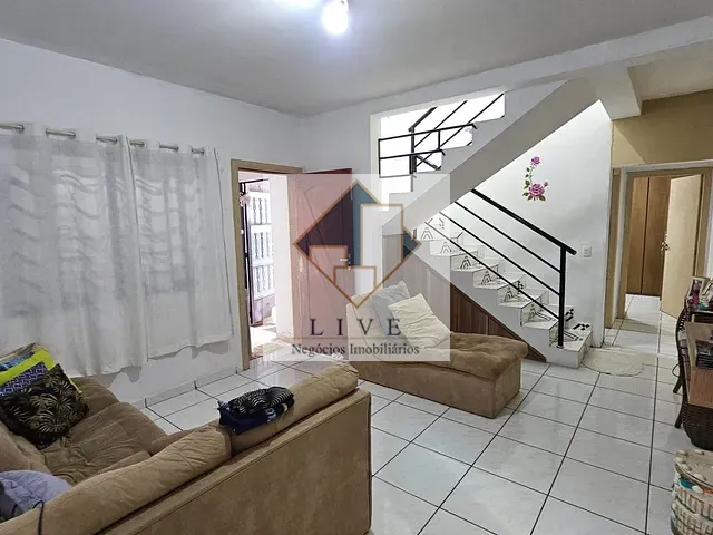 Casa com 150m² 4 quartos e 4 banheiros, à venda, no bairro Parque Nova Carioba em Americana