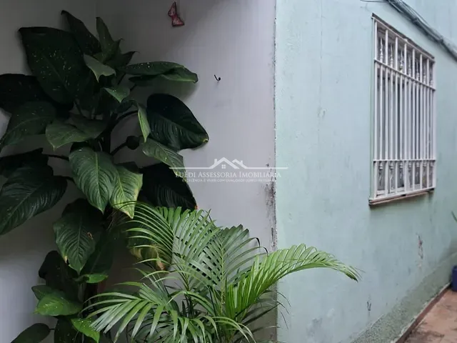 Casa com 300m² 7 quartos e 9 banheiros, à venda, no bairro Jardim Santa Terezinha (Zona Leste) em São Paulo