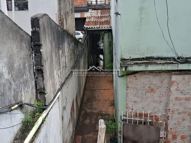 Casa com 300m² 7 quartos e 9 banheiros, à venda, no bairro Jardim Santa Terezinha (Zona Leste) em São Paulo