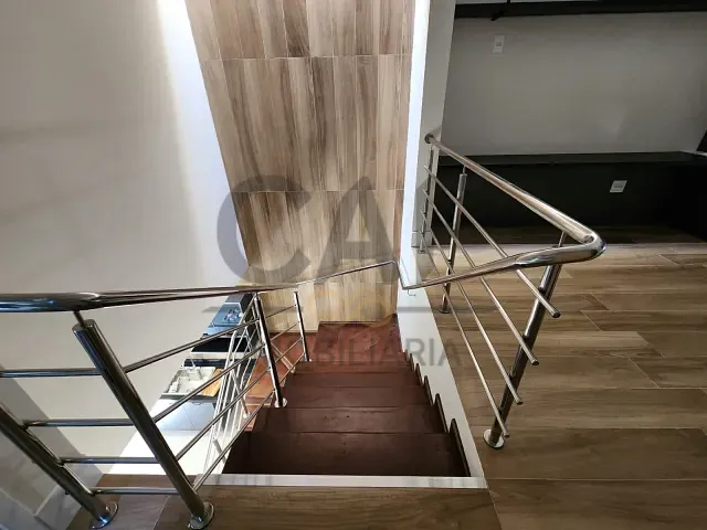 Casa com 115m² 2 quartos e 3 banheiros, à venda, no bairro Villa Girassóis Holambra em Holambra