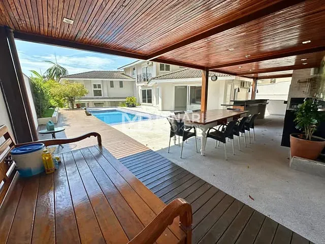 Casa 4 quartos e 5 banheiros, à venda, no bairro Tamboré em Santana de Parnaíba