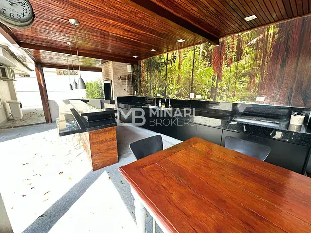 Casa 4 quartos e 5 banheiros, à venda, no bairro Tamboré em Santana de Parnaíba