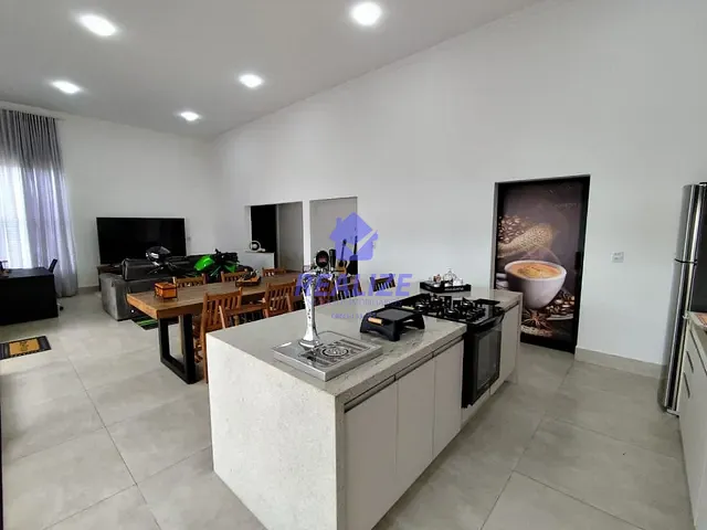 Casa com 355m² 2 quartos e 3 banheiros, à venda, no bairro Parque Marajoara em Botucatu