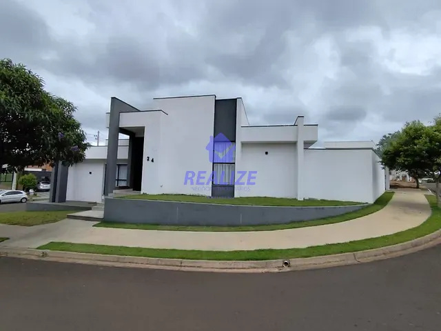 Casa com 355m² 2 quartos e 3 banheiros, à venda, no bairro Parque Marajoara em Botucatu