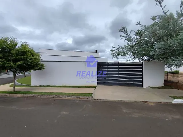 Casa com 355m² 2 quartos e 3 banheiros, à venda, no bairro Parque Marajoara em Botucatu
