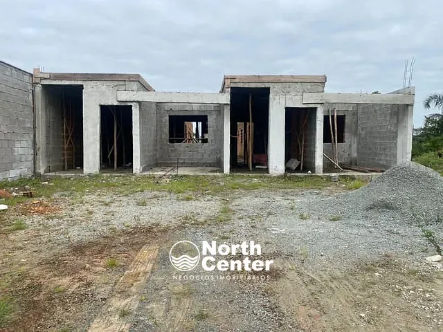 Casa com 198m² 2 quartos e 2 banheiros, à venda, no bairro Salinas em Balneário Barra do Sul