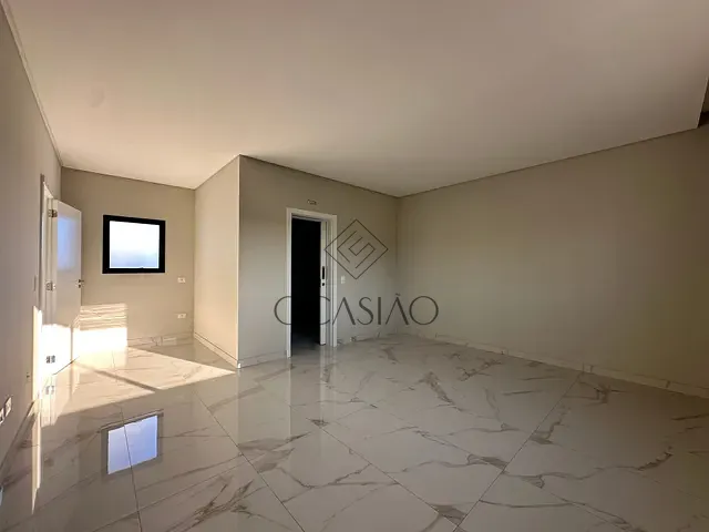 Casa com 250m² 4 quartos e 5 banheiros, à venda, no bairro Barra em Balneário Camboriú