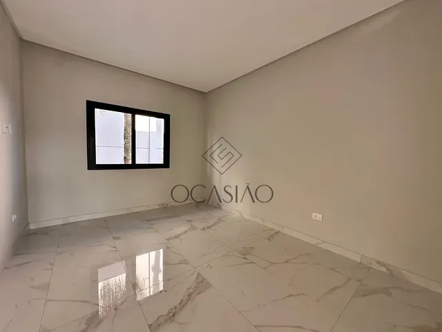 Casa com 250m² 4 quartos e 5 banheiros, à venda, no bairro Barra em Balneário Camboriú
