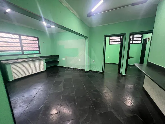 Casa com 257m² 3 quartos e 2 banheiros, à venda, no bairro Jardim Haydee em Mauá