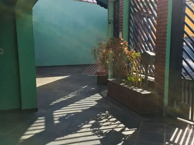 Casa com 257m² 3 quartos e 2 banheiros, à venda, no bairro Jardim Haydee em Mauá