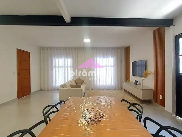 Casa com 250m² 3 quartos e 2 banheiros, à venda, no bairro Bosque dos Eucaliptos em São José dos Campos