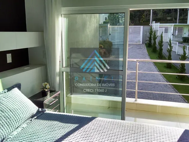 Casa 6 quartos e 3 banheiros, à venda, no bairro Jardim Ibiratiba em São Paulo