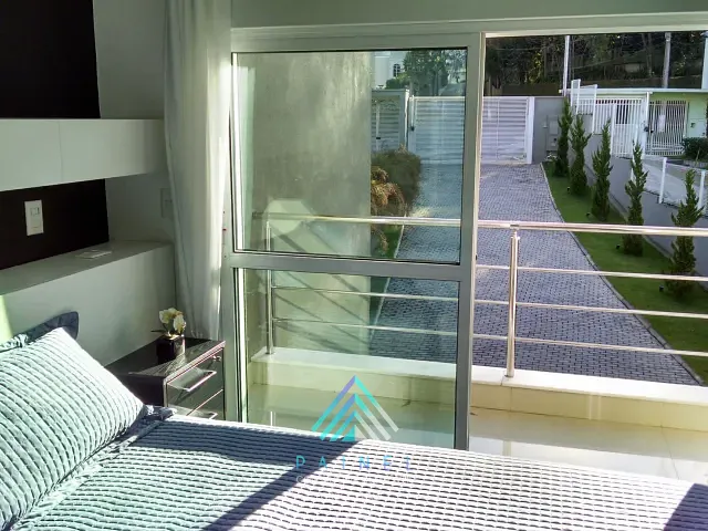 Casa 6 quartos e 3 banheiros, à venda, no bairro Jardim Ibiratiba em São Paulo