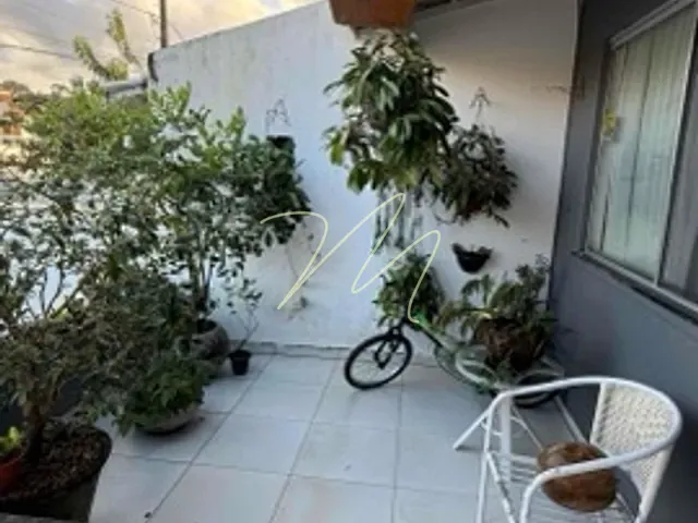 Casa 2 quartos e 2 banheiros, à venda, no bairro Nossa Senhora da Vitória em Ilhéus