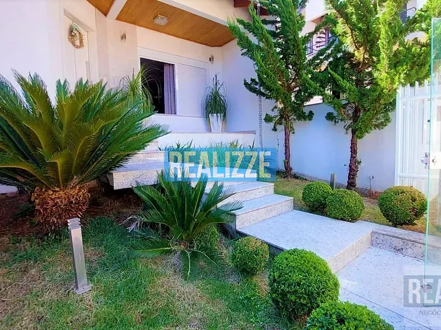 Casa 2 quartos e 2 banheiros, à venda, no bairro centro em Marau