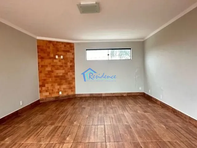 Casa com 270m² 2 quartos e 2 banheiros, à venda, no bairro Nucleo Residencial Professor Carlos Aldrovandi em Indaiatuba