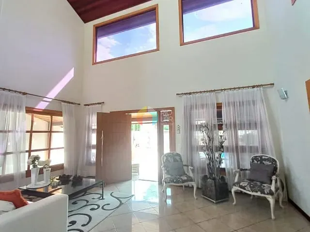 Casa com 800m² 5 quartos e 6 banheiros, à venda, no bairro Jacarepaguá em Rio de Janeiro
