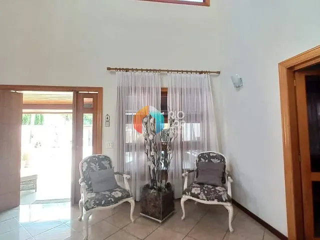 Casa com 800m² 5 quartos e 6 banheiros, à venda, no bairro Jacarepaguá em Rio de Janeiro