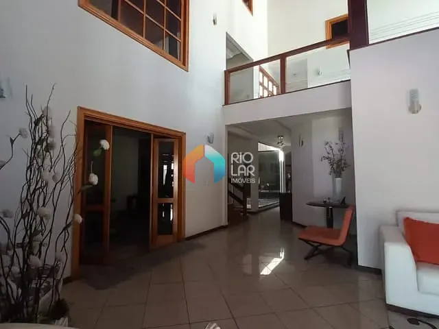 Casa com 800m² 5 quartos e 6 banheiros, à venda, no bairro Jacarepaguá em Rio de Janeiro