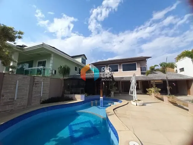 Casa com 800m² 5 quartos e 6 banheiros, à venda, no bairro Jacarepaguá em Rio de Janeiro