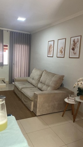 Casa 2 quartos e 2 banheiros, para alugar, no bairro Monte Carlo em Santa Luzia