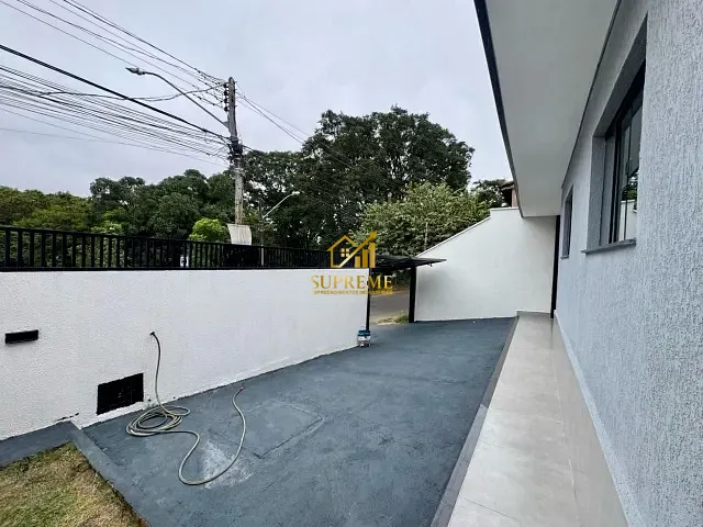 Casa com 360m² 4 quartos e 3 banheiros, à venda, no bairro Água Branca em Goiânia
