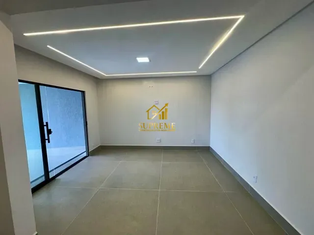 Casa com 360m² 4 quartos e 3 banheiros, à venda, no bairro Água Branca em Goiânia