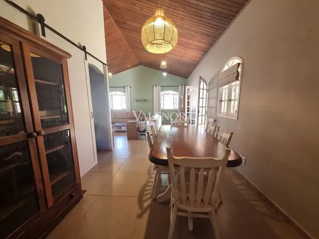 Casa 3 quartos e 4 banheiros, à venda, no bairro Jardim Celeste em Jundiaí