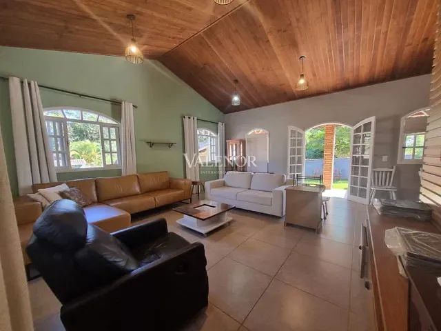 Casa 3 quartos e 4 banheiros, à venda, no bairro Jardim Celeste em Jundiaí
