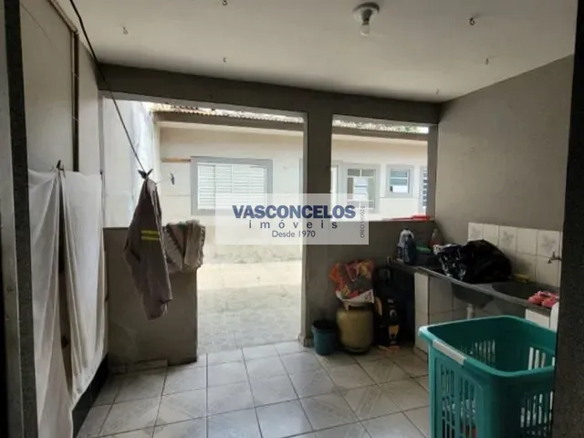 Casa com 250m² 4 quartos e 2 banheiros, à venda, no bairro Parque Novo Horizonte em São José dos Campos