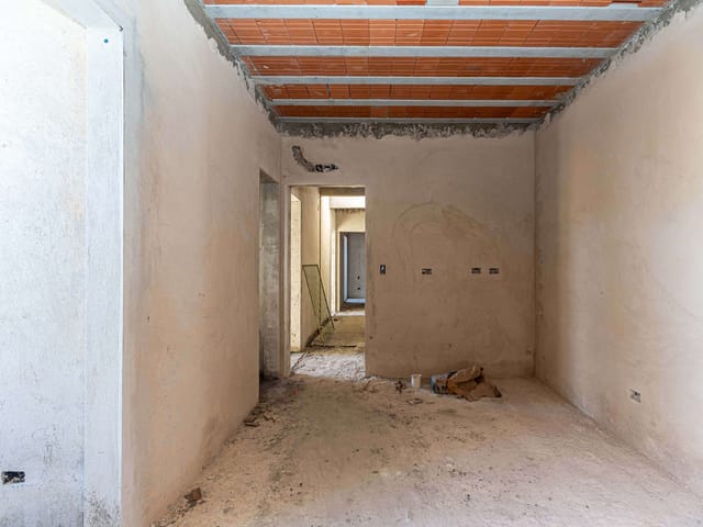 Casa 3 quartos e 4 banheiros, à venda, no bairro Hugo Lange em Curitiba