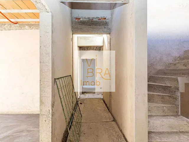 Casa 3 quartos e 4 banheiros, à venda, no bairro Hugo Lange em Curitiba