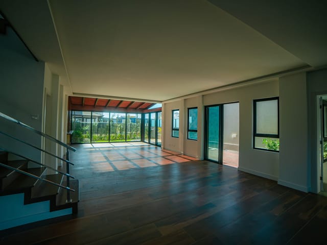 Casa com 420m² 3 quartos e 4 banheiros, à venda, no bairro Ressacada em Itajaí