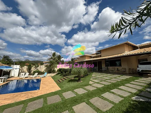Casa com 1100m² 4 quartos e 4 banheiros, à venda, no bairro Condomínio Aldeias do Lago (Melo Viana) em Esmeraldas