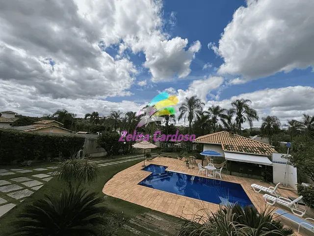 Casa com 1100m² 4 quartos e 4 banheiros, à venda, no bairro Condomínio Aldeias do Lago (Melo Viana) em Esmeraldas
