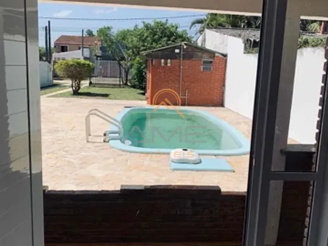 Casa com 300m² 2 quartos e 2 banheiros, à venda, no bairro Laranjal em Pelotas