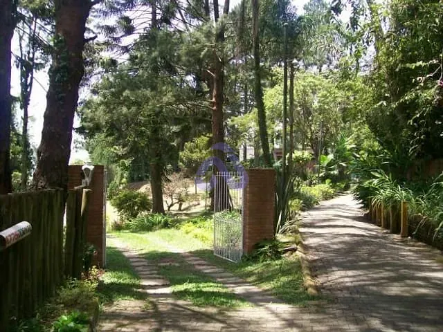 Casa com 7000m² 4 quartos e 3 banheiros, à venda, no bairro Jardim Renata em Itapecerica da Serra
