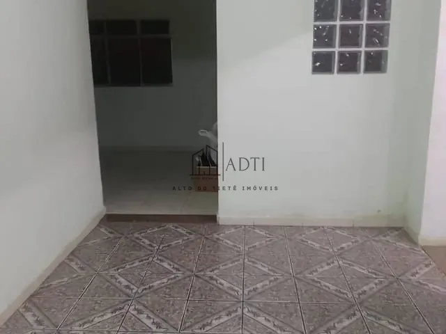Casa com 250m² 3 quartos e 1 banheiro, à venda, no bairro Jardim Esperança em Mogi das Cruzes