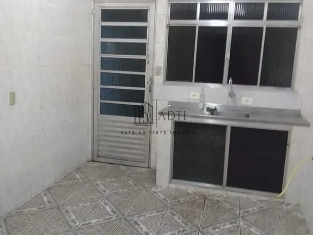 Casa com 250m² 3 quartos e 1 banheiro, à venda, no bairro Jardim Esperança em Mogi das Cruzes