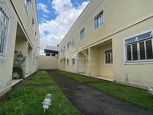 Casa 2 quartos e 2 banheiros, para alugar, no bairro Parque Independência III em Juiz de Fora