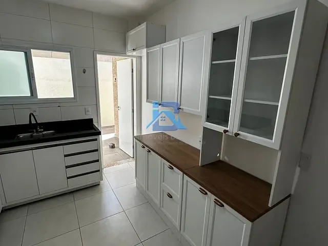 Casa com 120m² 3 quartos e 2 banheiros, à venda ou para alugar, no bairro Parque das Laranjeiras em Itatiba