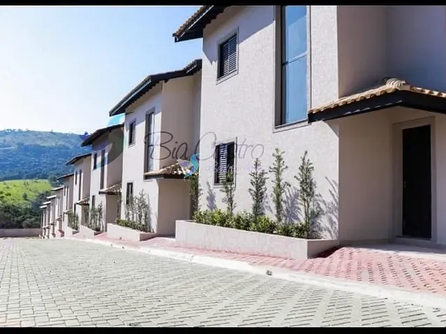 Casa 3 quartos e 2 banheiros, à venda, no bairro Ribeirão dos Porcos em Atibaia