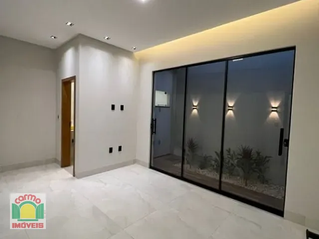 Casa com 300m² 3 quartos e 3 banheiros, à venda, no bairro Parque Brasília 2ª Etapa em Anápolis