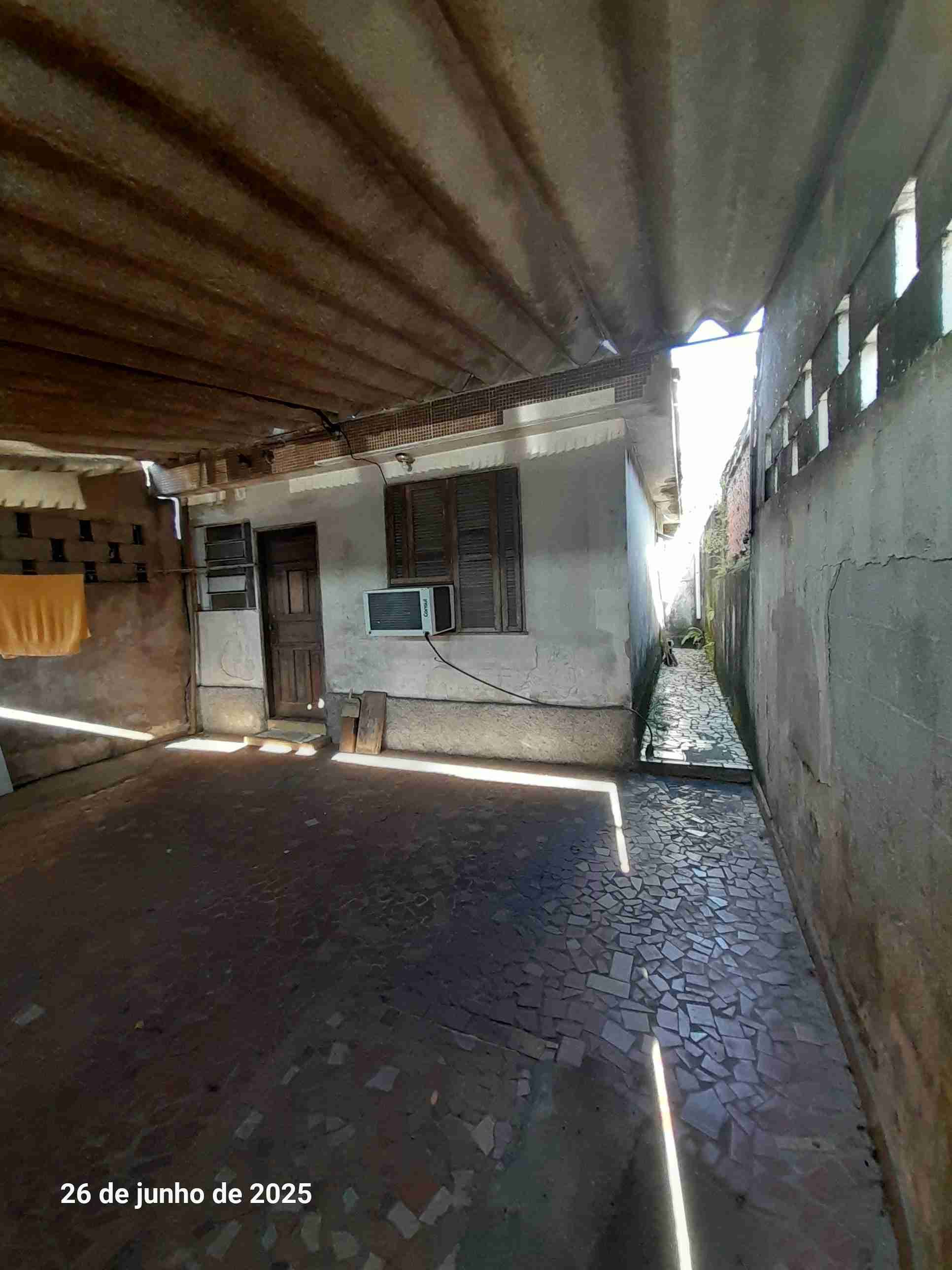 Casa à venda com 2 quartos, 120m² - Foto 3