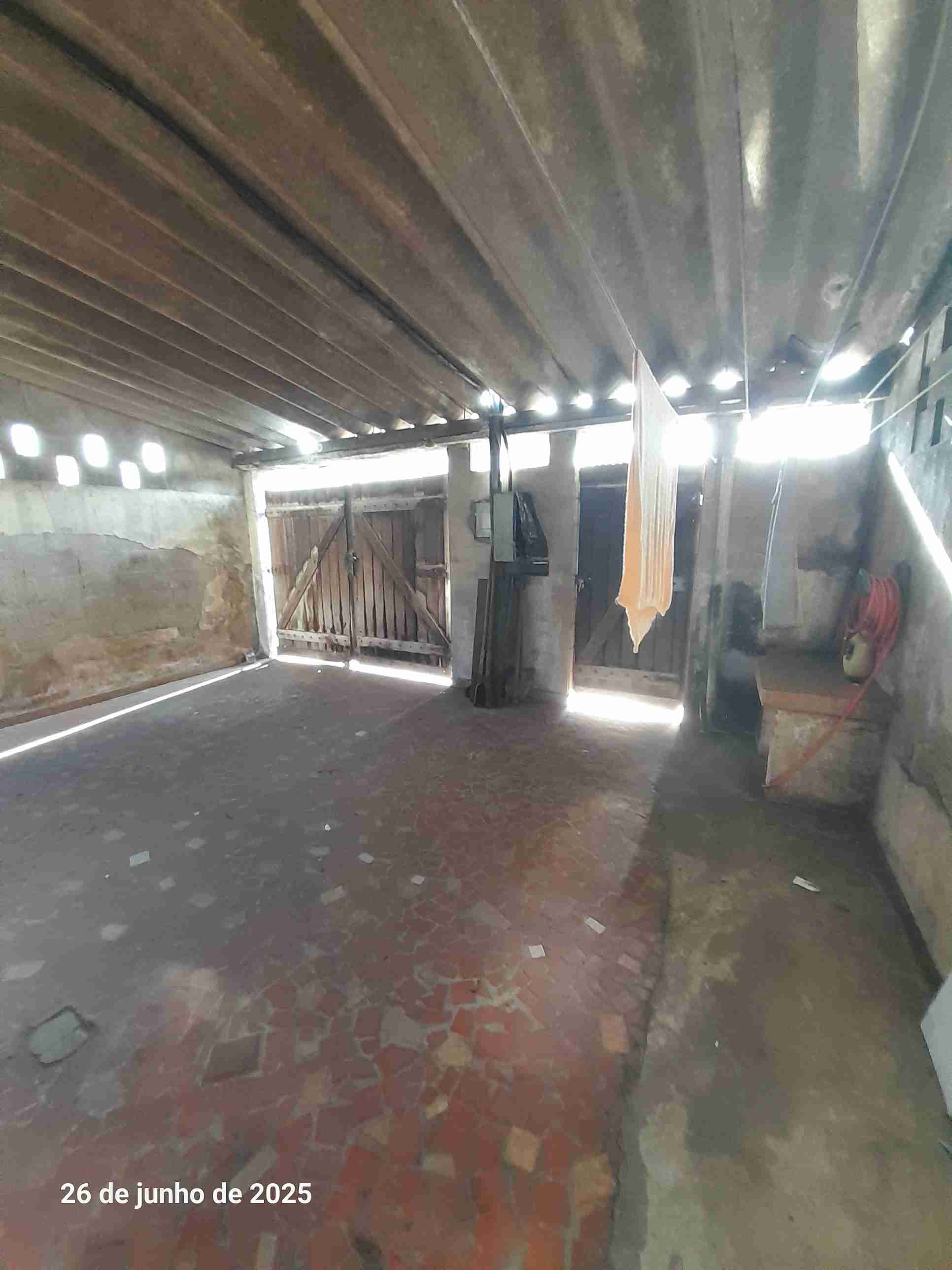 Casa à venda com 2 quartos, 120m² - Foto 4