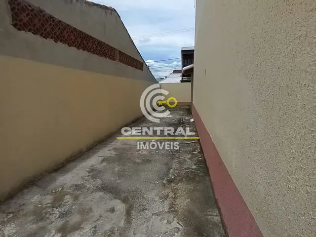 Casa com 240m² 3 quartos e 4 banheiros, à venda, no bairro Caluge em Itaboraí