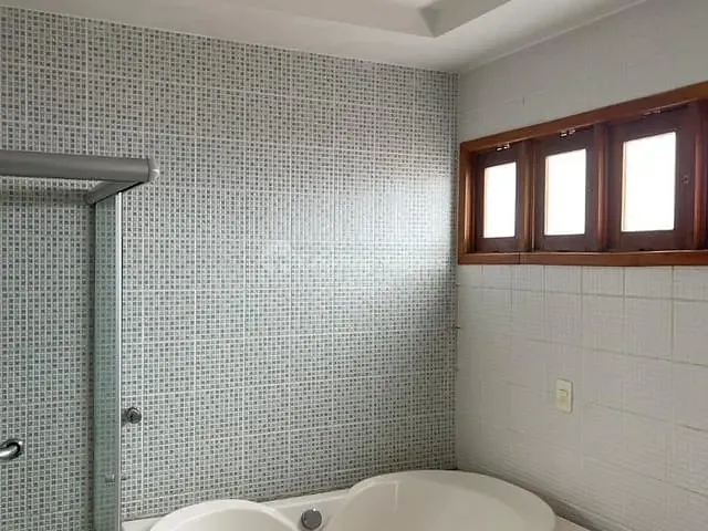 Casa com 473m² 5 quartos e 6 banheiros, à venda, no bairro São Pedro em Teresina