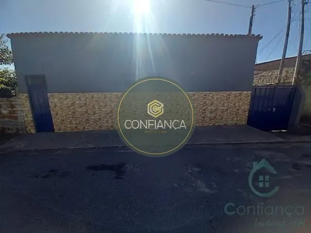 Casa 2 quartos e 1 banheiro, para alugar, no bairro Goiânia em Belo Horizonte