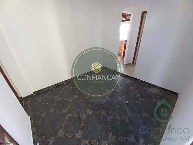 Casa 2 quartos e 1 banheiro, para alugar, no bairro Goiânia em Belo Horizonte