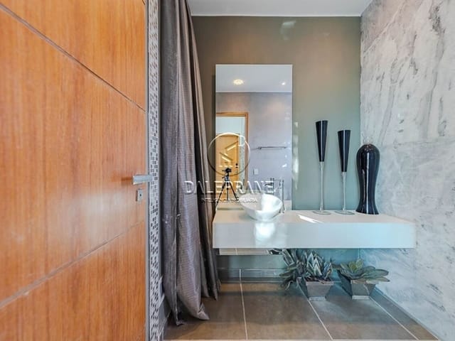 Casa com 800m² 5 quartos e 8 banheiros, para alugar, no bairro Setor de Habitações Individuais Norte em Brasília